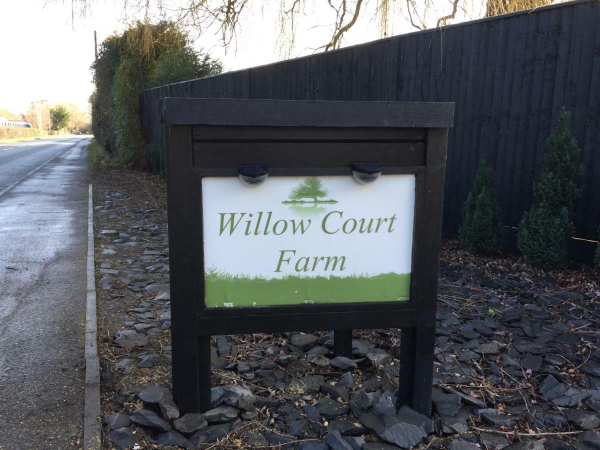 Willow Court Farm Studio West & Petting Farm, 8 Mins To Legoland & Windsor, 15 Mins To Lapland Uk Villa Exterior photo